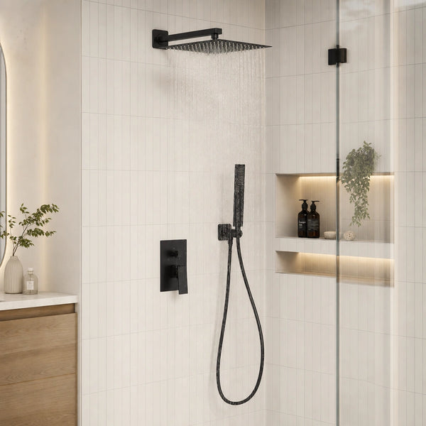 Tête de douche encastrée carrée noire de 30 cm sur bras plat de 22 cm